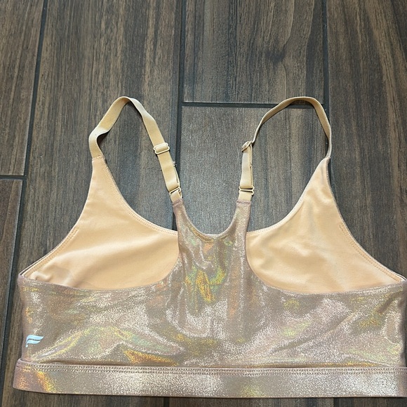 Brand New Fabletics set size Medium gorgeous holographic set - Picture 2 of 4